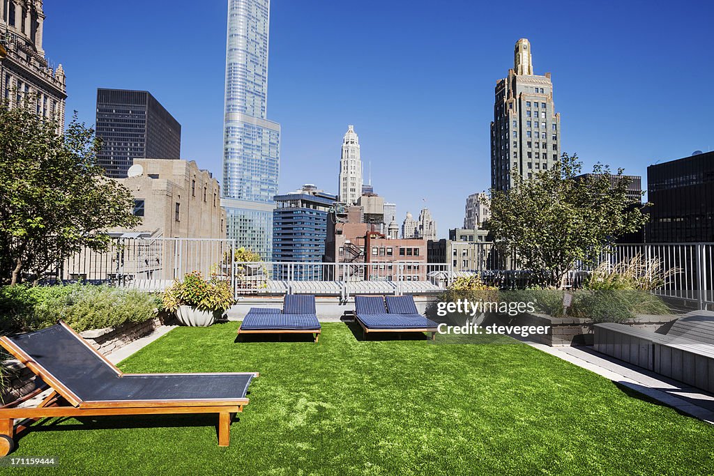 Jardim da cobertura no Loop, o centro da cidade de Chicago