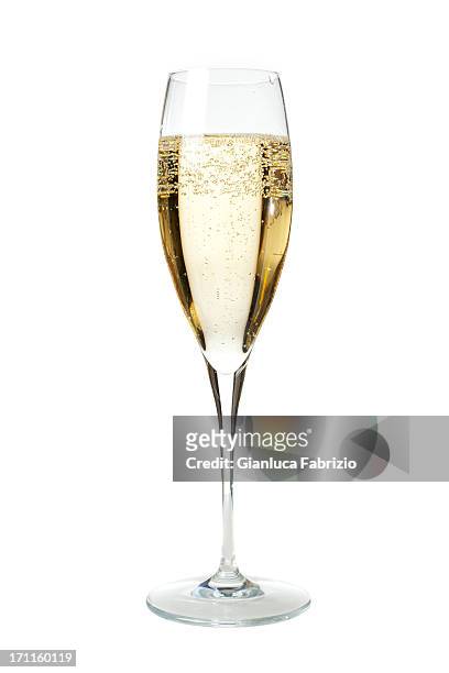 ein glas champagner - champagneglas stock-fotos und bilder