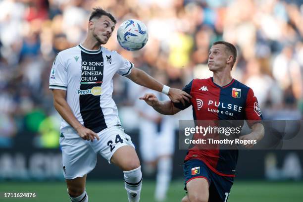 Lazar Samardzic of Udinese and Albert Gudmundsson of Genoa during the Serie A TIM match between Udinese Calcio and Genoa CFC at Bluenergy Stadium on...