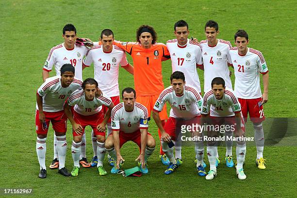 Mexico poses for their team photo during the FIFA Confederations Cup Brazil 2013 Group A match between Japan and Mexico at Estadio Mineirao on June...