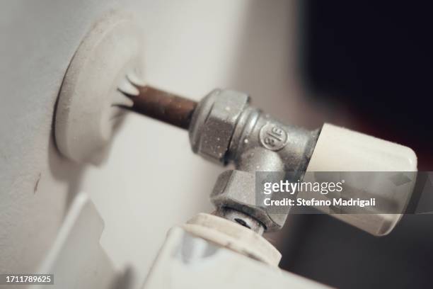 home radiator - water heater stockfoto's en -beelden