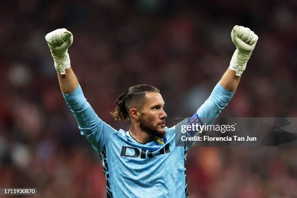 Jeremias Ledesma of Cadiz celebrates after Lucas Pires of Cadiz scores the team's first goal during the LaLiga EA Sports match between Atletico...