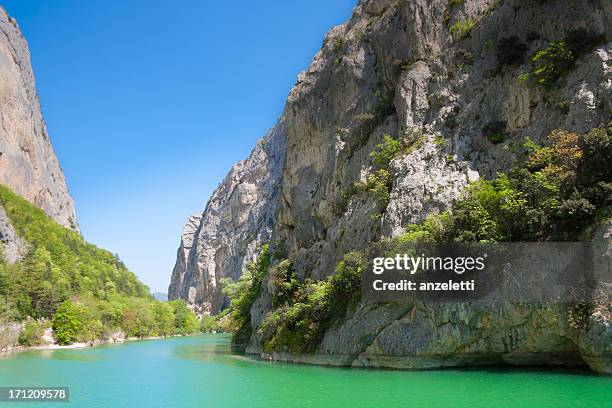 furlo schlucht in der marken, italien - region marken stock-fotos und bilder