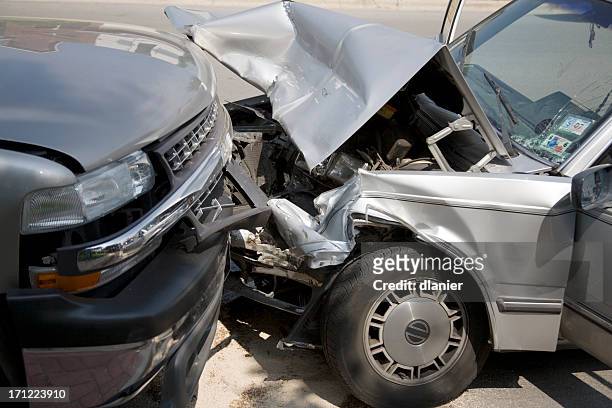 head on collision - car accident stock pictures, royalty-free photos & images