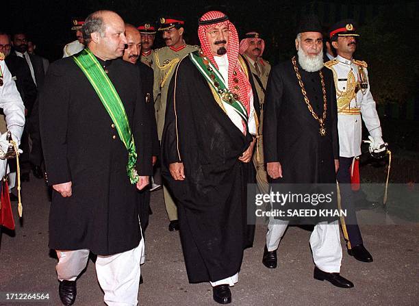 Pakistan Rafiq R 56 Rafiq Tarar Stock Photos, High-Res Pictures, and Images - Getty Images