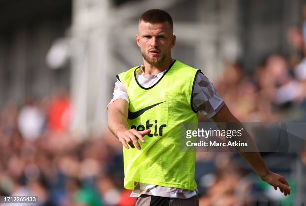 Eric Dier of Tottenham Hotspur warms up uring the Premier League match between Luton Town and Tottenham Hotspur at Kenilworth Road on October 7, 2023...