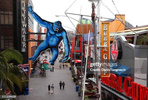 universal citywalk - universal citywalk hollywood stock pictures, royalty-free photos & images