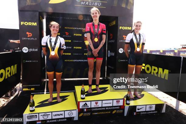 Jeanne Lehair, Cassandre Beaugrand and Emma Lombardi on the podium during the Super League Triathlon, Malibu on September 30, 2023 in Malibu,...