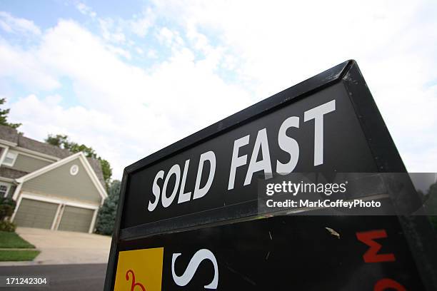 Sold Fast House Sold Fast Photos and Premium High Res Pictures - Getty Images