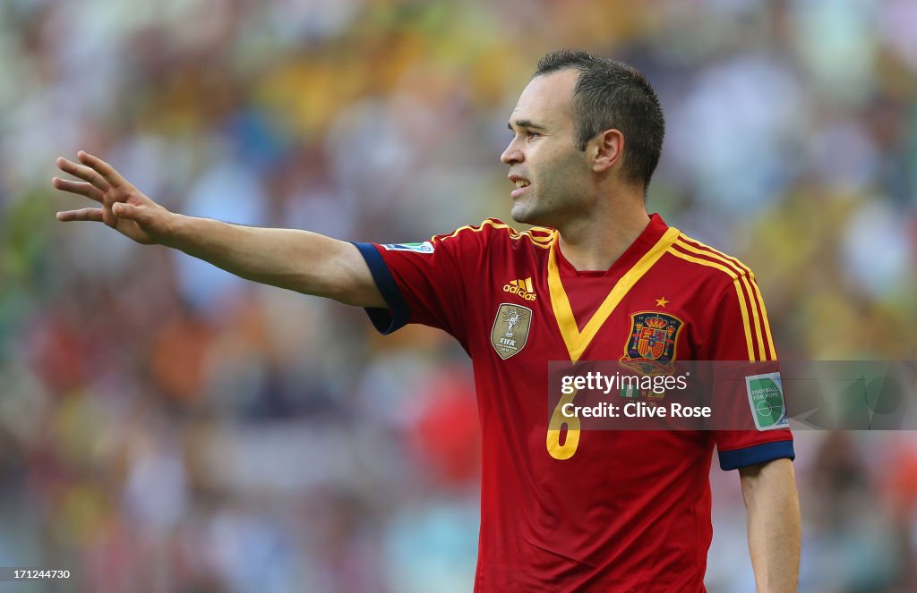 Nigeria v Spain: Group B - FIFA Confederations Cup Brazil 2013