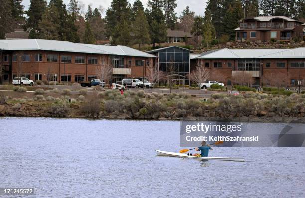 kayaking through bend - river deschutes stock pictures, royalty-free photos & images