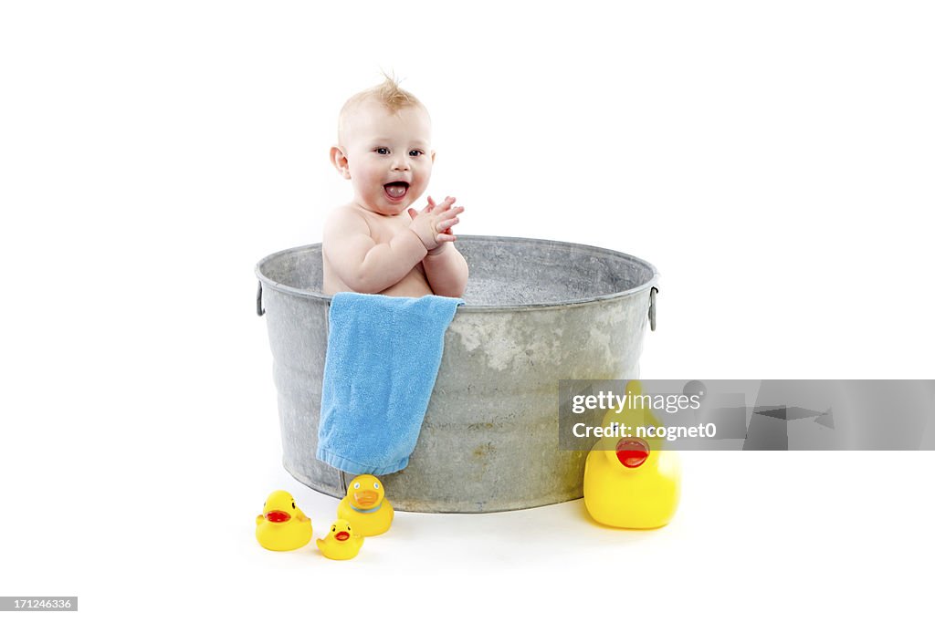 Babybadewannen, isoliert auf weiss