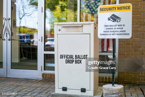 voting ballot drop box outside of polling place - democratic party united states stock pictures, royalty-free photos & images