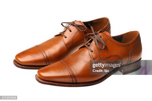 brown leather shoes - schoen stockfoto's en -beelden