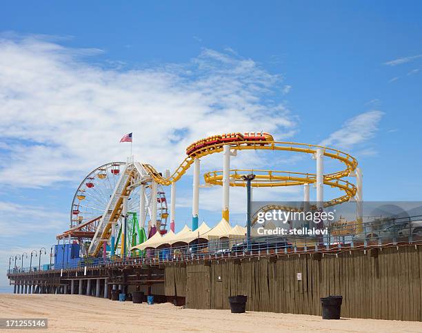 santa monica beach and pier - santa monica pier stock-fotos und bilder