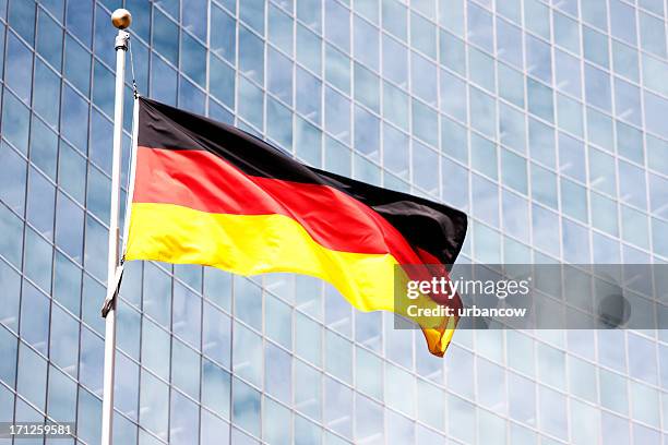 federal flag, berlin - tysklands flagga bildbanksfoton och bilder