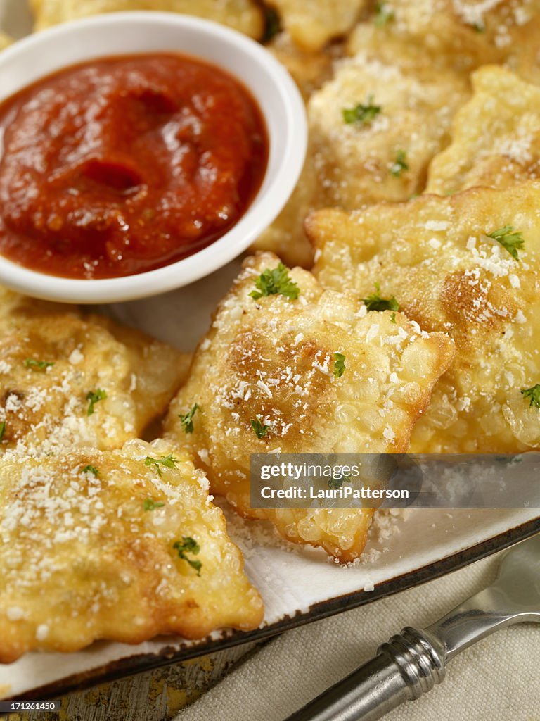 Frito em Gordura Abundante Ravioli