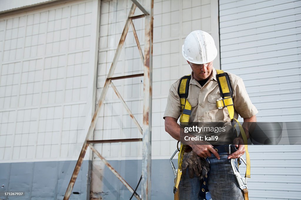 Trabalhador de calçar Arnês de segurança
