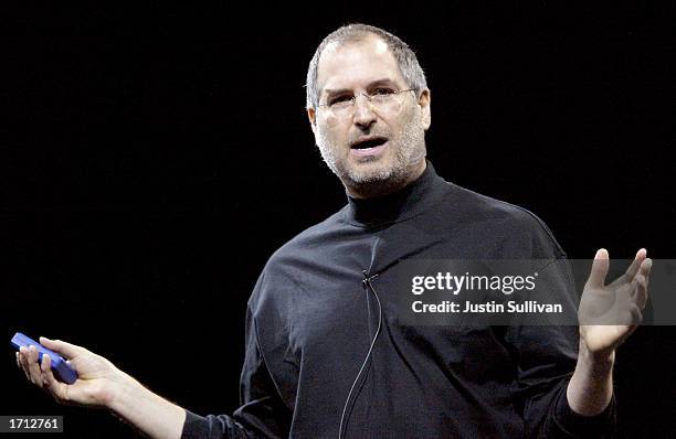 Apple CEO Steve Jobs delivers the keynote address at Macworld January 7, 2003 in San Francisco. Jobs announced new 17-inch and 12-inch powerbooks as...