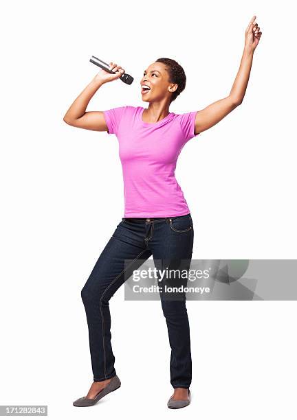 femme afro-américaine de danse et de chants-isolé - woman sing photos et images de collection