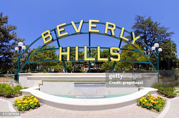 beverly hills sign in california - beverly hills stockfoto's en -beelden