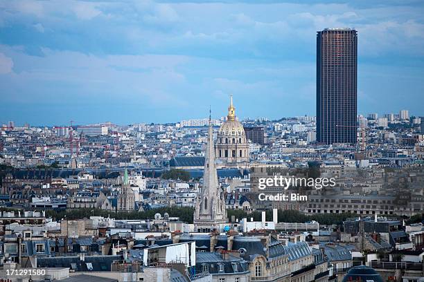 tour montparnasse, les invalides & roofs of paris, france - tour montparnasse stock pictures, royalty-free photos & images
