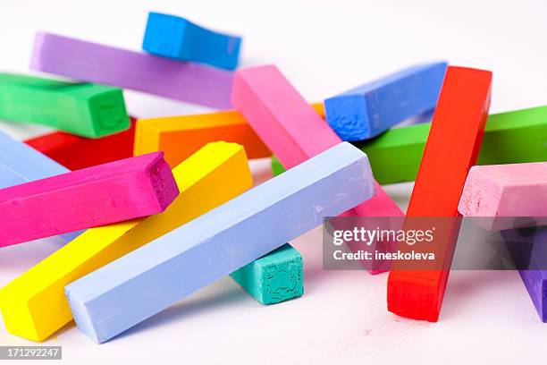 multicolore chalks pastel - dessin au pastel photos et images de collection