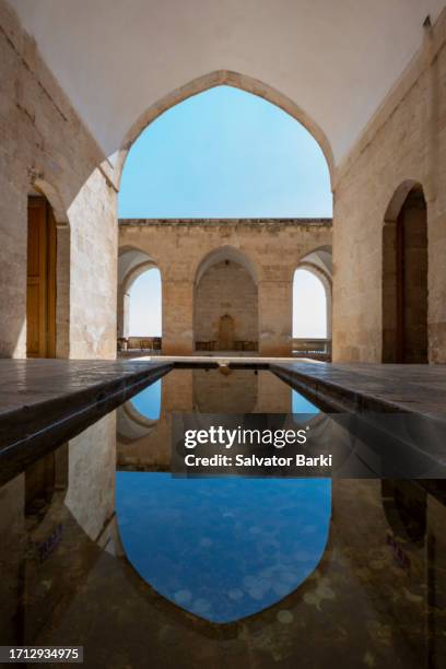 zinciriye madressa in mardin in southestern turkey - circa 14th century stock pictures, royalty-free photos & images