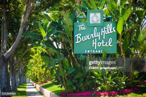 sign at entrance to the beverly hills hotel - beverly hills bildbanksfoton och bilder