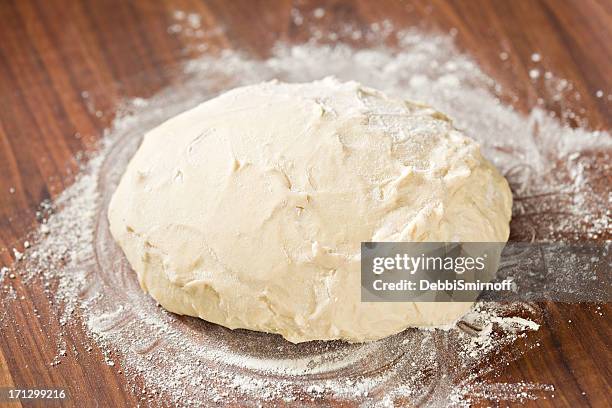 Dough Risiing Rising Baking Technique Photos and Premium High Res Pictures - Getty Images