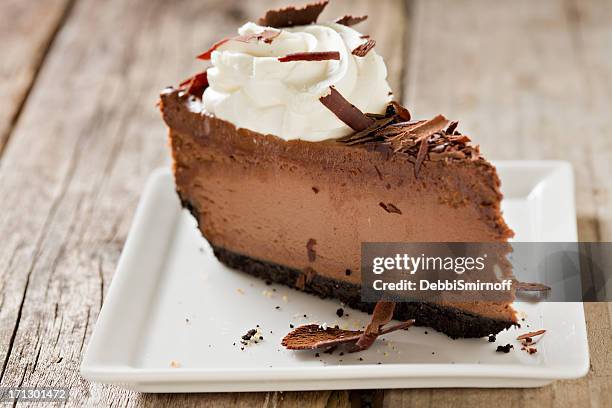 chocolate cheesecake - chocolate cheesecake stock pictures, royalty-free photos & images
