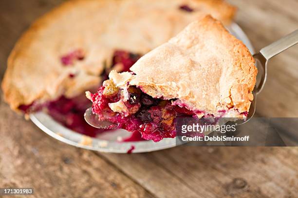 serving pie - pie stock pictures, royalty-free photos & images