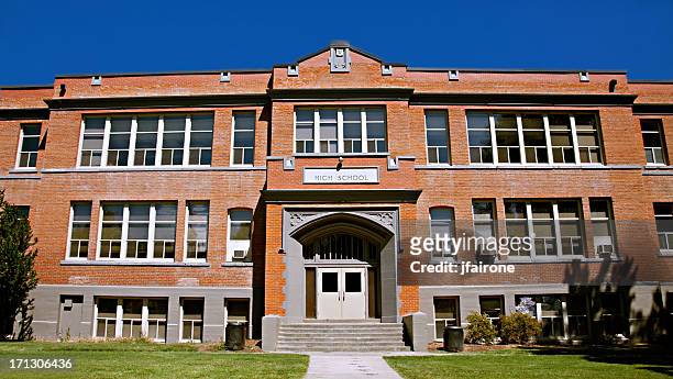red brick high school building exterior - high school stock pictures, royalty-free photos & images