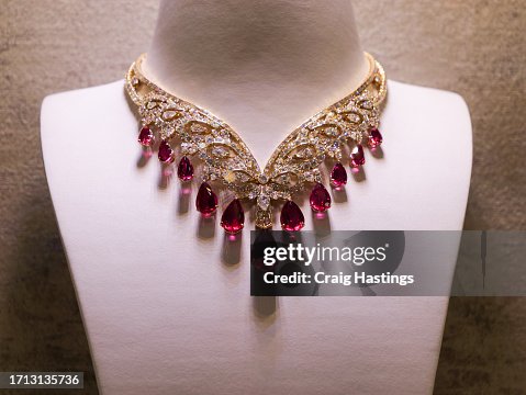 Dubai UAE - Gold and Silver Souk - Expensive Diamond and Ruby Necklace on stand Dubai UAE - Gold and Silver Souk - Expensive Diamond and Ruby Necklace on stand
