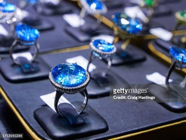 jewellery shopping in dubai gold souk is considered some of the best in the world with ornate designs and gemstones on offer. - united arab emirates currency stock pictures, royalty-free photos & images