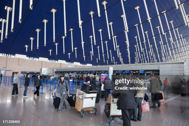 shanghai pudong international airport - shanghai pudong international airport stock pictures, royalty-free photos & images