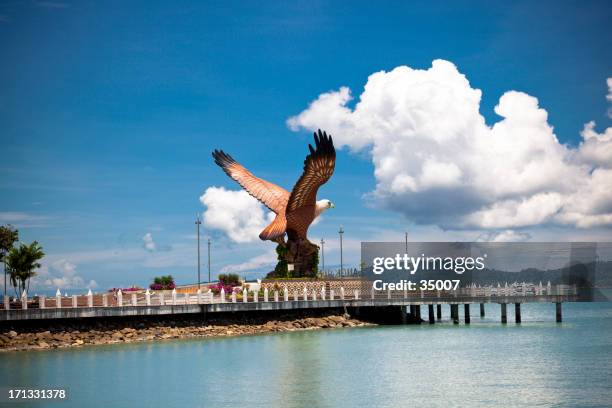 eagle square in langkawi - langkawi eagle square stock pictures, royalty-free photos & images