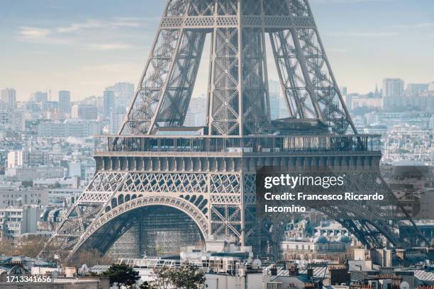 eiffel tower and the buildings of paris - champs elysees quarter stock pictures, royalty-free photos & images