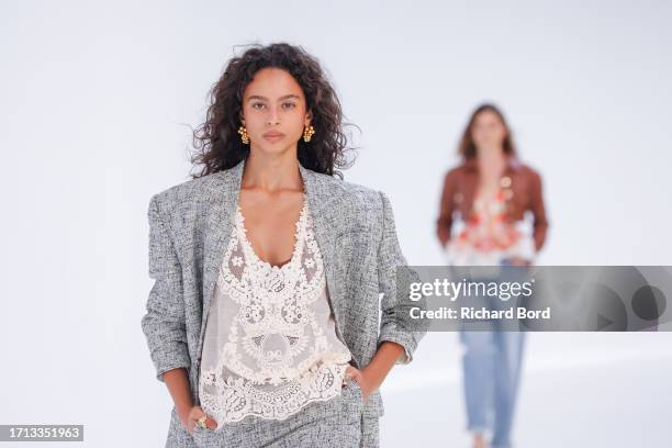 Model walks the runway during the Zimmermann Womenswear Spring/Summer 2024 show at palais de Tokyo as part of Paris Fashion Week on October 02, 2023...