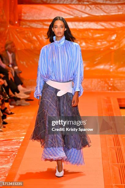 Model walks the runway during the Louis Vuitton Womenswear Spring/Summer 2024 show as part of Paris Fashion Week on October 02, 2023 in Paris, France.