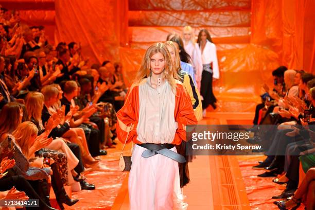 Models walk the runway during the Louis Vuitton Womenswear Spring/Summer 2024 show as part of Paris Fashion Week on October 02, 2023 in Paris, France.