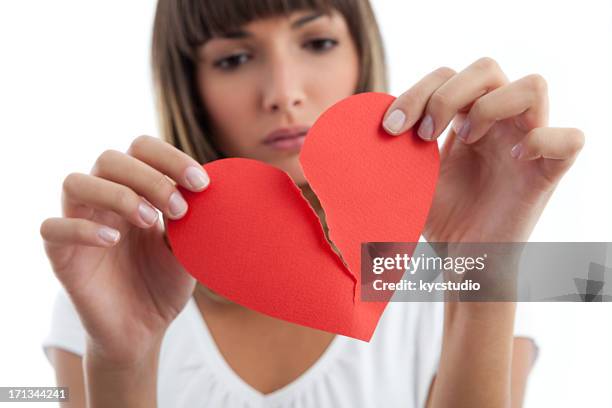 chica corazón roto - breaking fotografías e imágenes de stock