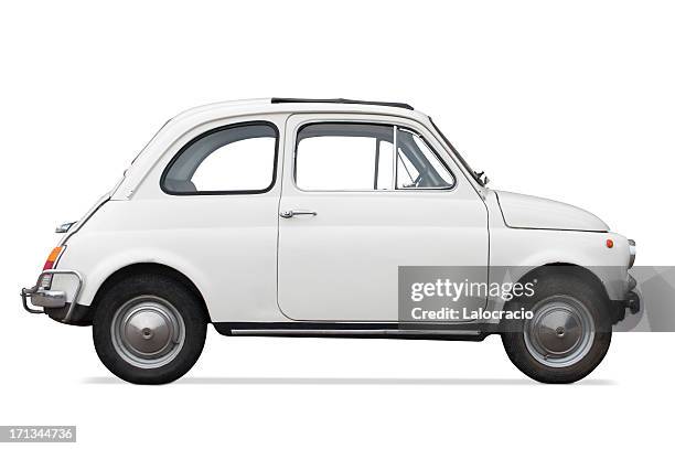 clásico fiat 500 - car on white background fotografías e imágenes de stock