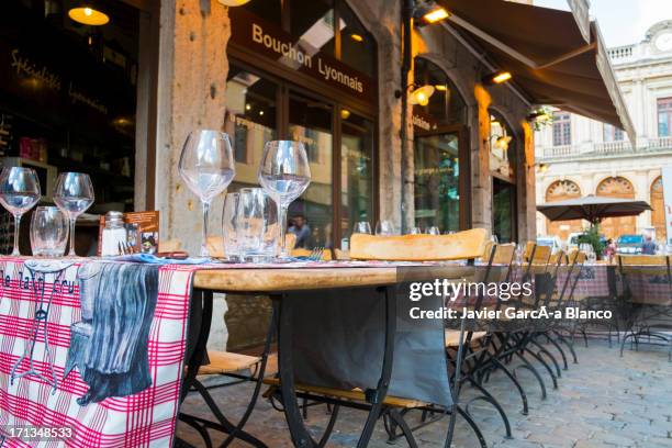 bouchon lyonnais - bouchon_(restaurant) stock pictures, royalty-free photos & images