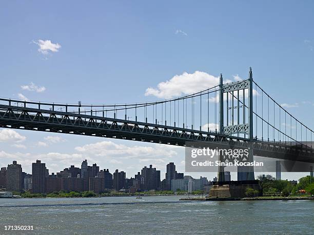 robert f. kennedy bridge - east river stock-fotos und bilder