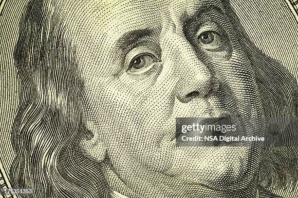 benjamin franklin portrait on one hundred dollar bill | finance - ben franklin portrait stockfoto's en -beelden