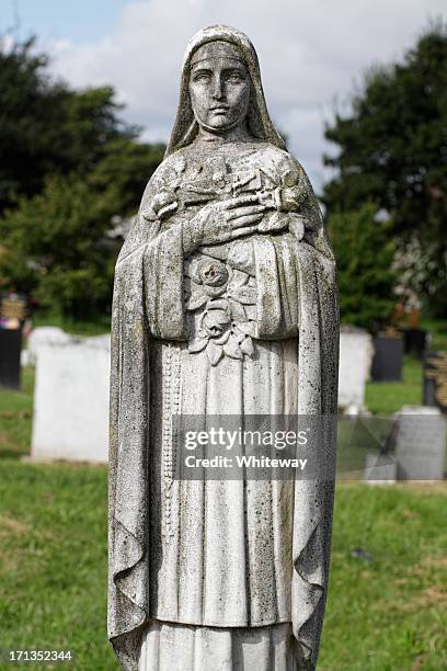 st. therese of lisieux and jesus on the cross statue - sculpted body stock pictures, royalty-free photos & images