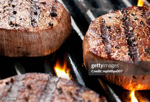 filet mignon - broiling stock pictures, royalty-free photos & images