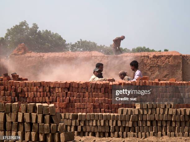 labourers in poor working conditions at a bangladesh brick factory - kiln stock pictures, royalty-free photos & images