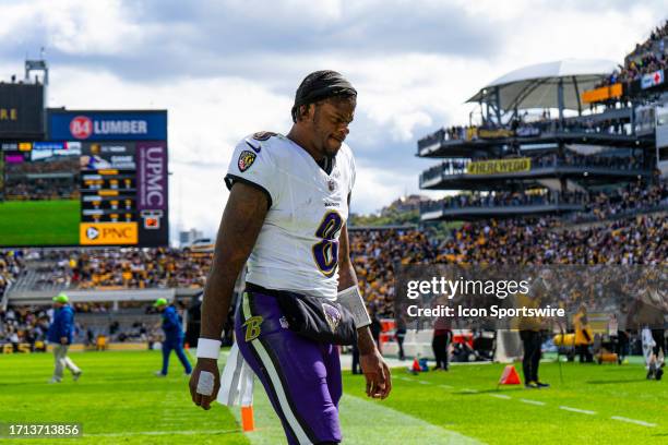 Baltimore Ravens quarterback Lamar Jackson looks on during the regular season NFL football game between the Baltimore Ravens and Pittsburgh Steelers...